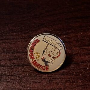 Vintage McDonald's "Touch Of Service" Speedee Employee Lapel Hat Pin‎